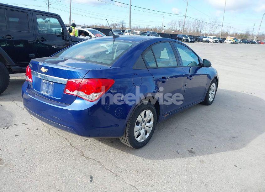 Photo 4 of 2013 Chevrolet Cruze LS AUTO (VIN 1G1PA5SH3D7246624)