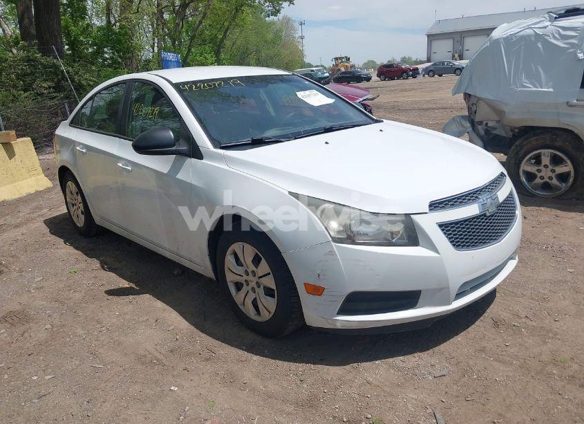 2013 Chevrolet Cruze LS AUTO (VIN 1G1PA5SH3D7324528) main photo