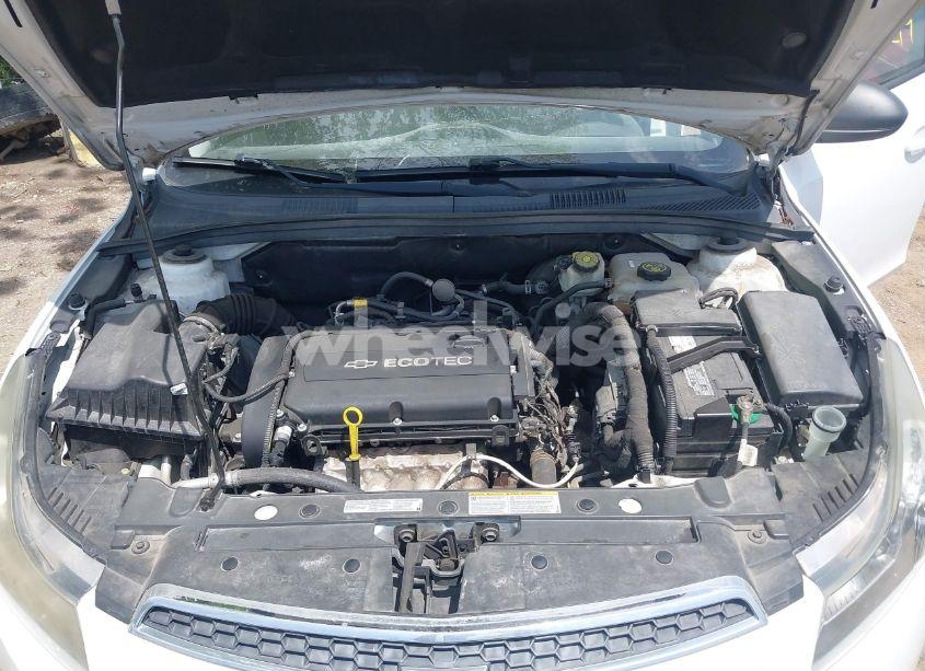 Photo 10 of 2013 Chevrolet Cruze LS AUTO (VIN 1G1PA5SH3D7324528)