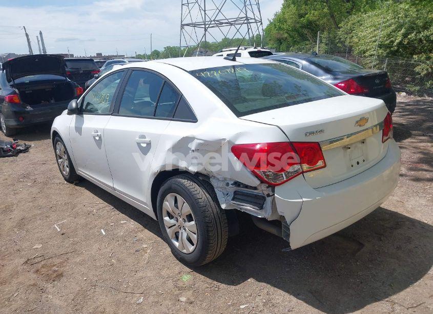 Photo 6 of 2013 Chevrolet Cruze LS AUTO (VIN 1G1PA5SH3D7324528)