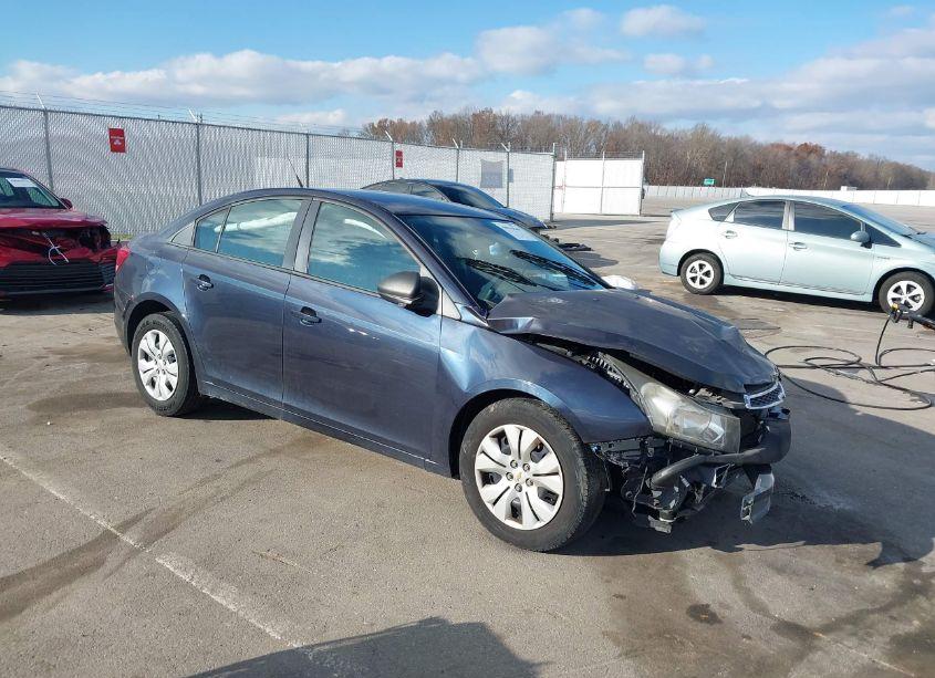 2014 Chevrolet Cruze LS AUTO (VIN 1G1PA5SH3E7186443) main photo