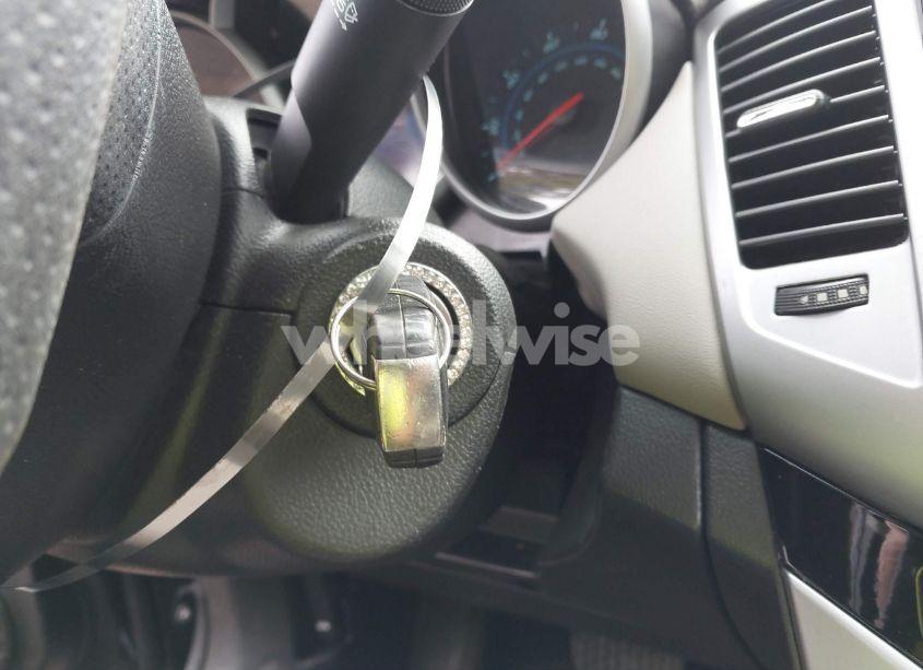 Photo 11 of 2014 Chevrolet Cruze LS AUTO (VIN 1G1PA5SH3E7187463)