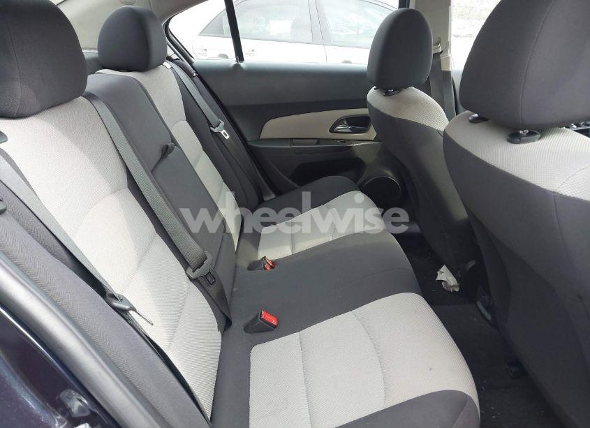 Photo 8 of 2014 Chevrolet Cruze LS AUTO (VIN 1G1PA5SH3E7187463)