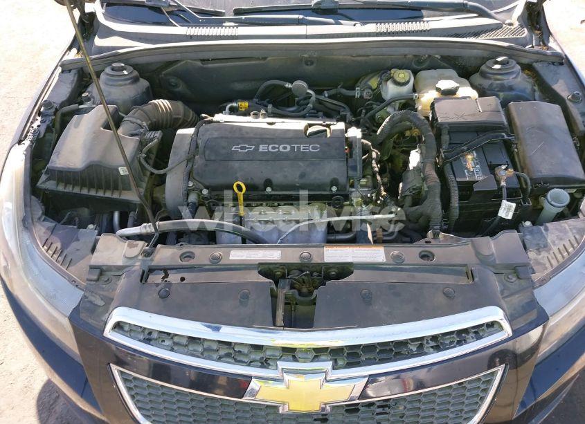 Photo 10 of 2014 Chevrolet Cruze LS AUTO (VIN 1G1PA5SH3E7243918)