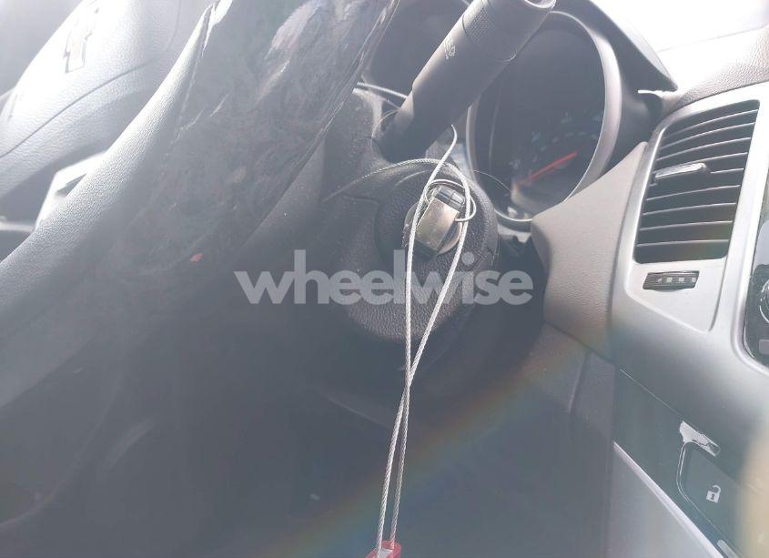 Photo 11 of 2014 Chevrolet Cruze LS AUTO (VIN 1G1PA5SH3E7267314)