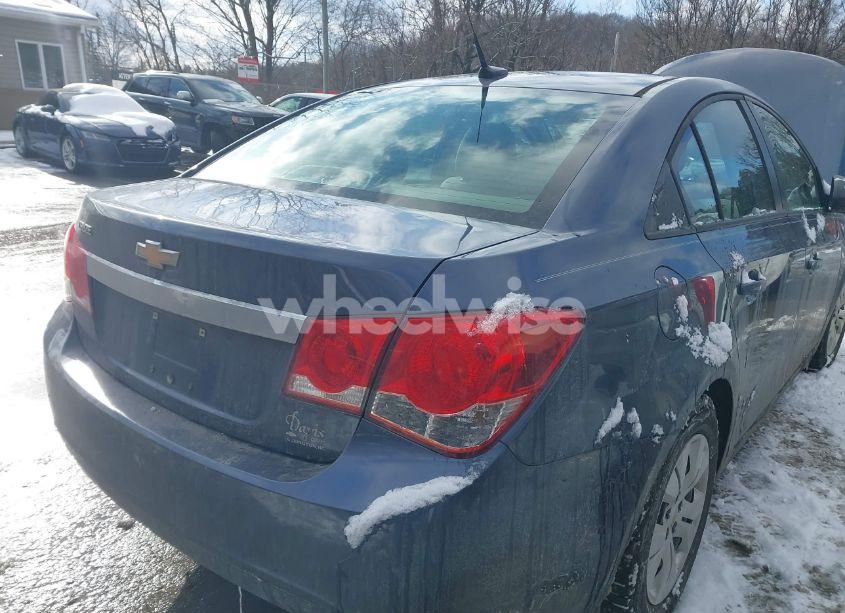 Photo 12 of 2014 Chevrolet Cruze LS AUTO (VIN 1G1PA5SH3E7267314)
