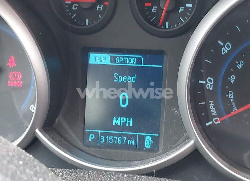 Photo 16 of 2014 Chevrolet Cruze LS AUTO (VIN 1G1PA5SH3E7267314)