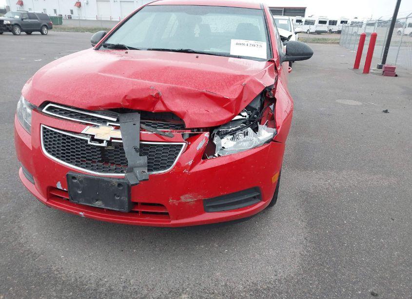Photo 6 of 2014 Chevrolet Cruze LS AUTO (VIN 1G1PA5SH3E7281262)