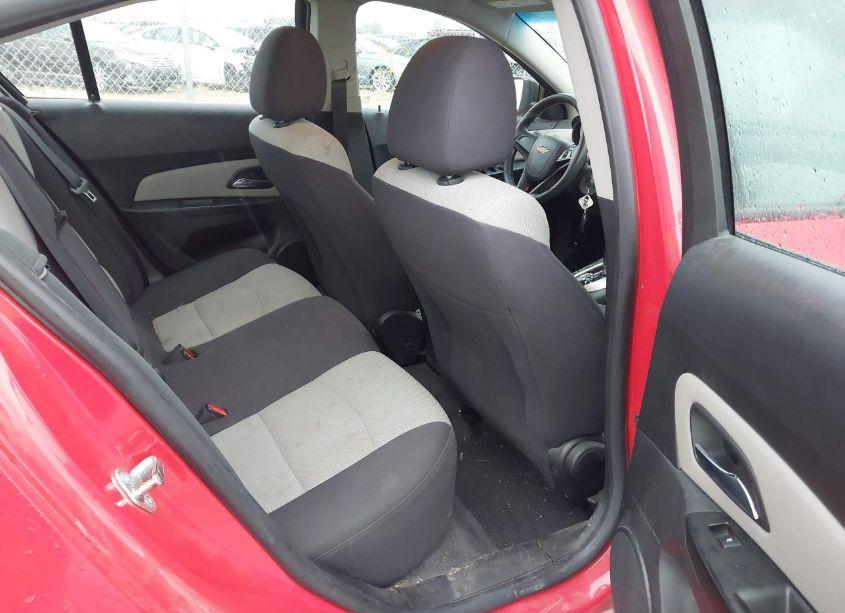 Photo 8 of 2014 Chevrolet Cruze LS AUTO (VIN 1G1PA5SH3E7281262)