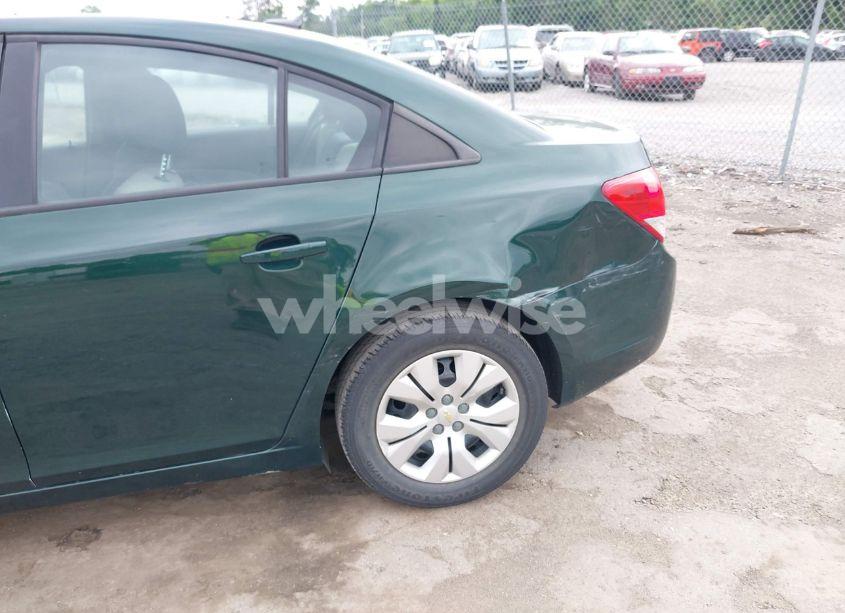 Photo 6 of 2014 Chevrolet Cruze LS AUTO (VIN 1G1PA5SH3E7351133)