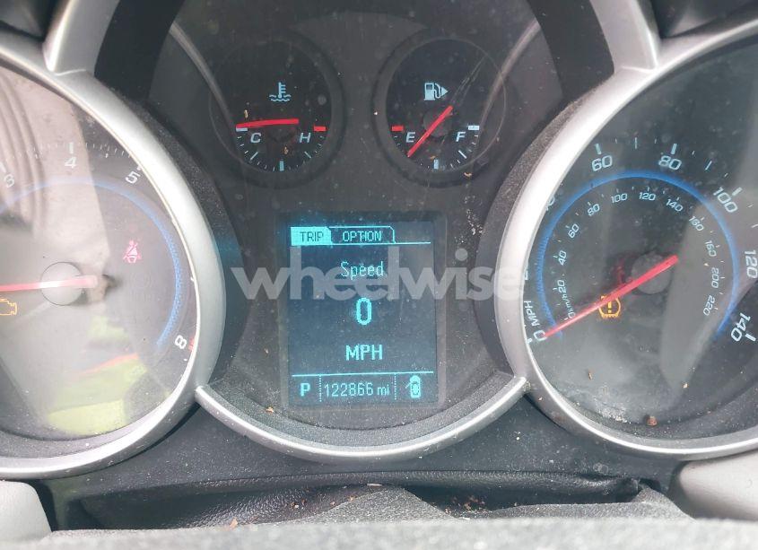 Photo 7 of 2014 Chevrolet Cruze LS AUTO (VIN 1G1PA5SH3E7351133)