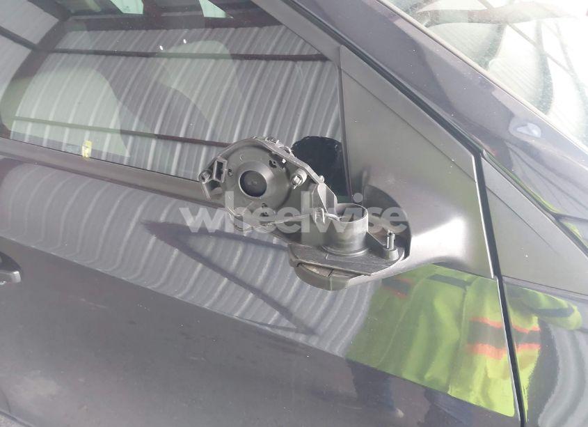 Photo 12 of 2014 Chevrolet Cruze LS AUTO (VIN 1G1PA5SH3E7398162)