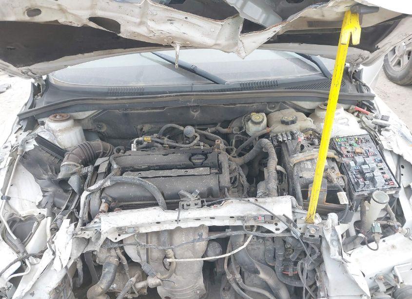 Photo 10 of 2014 Chevrolet Cruze LS AUTO (VIN 1G1PA5SH3E7442922)