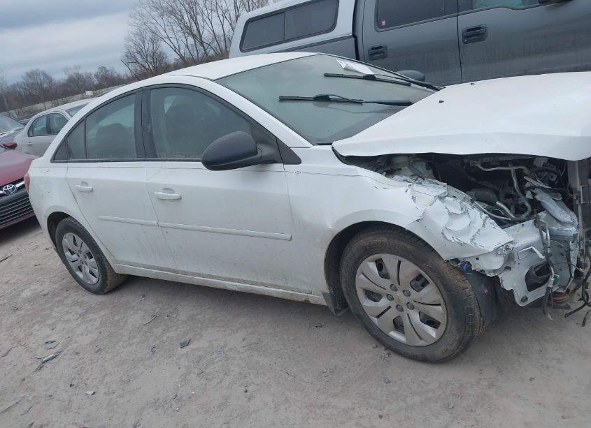 Photo 14 of 2014 Chevrolet Cruze LS AUTO (VIN 1G1PA5SH3E7442922)