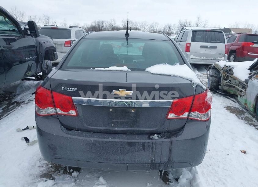 Photo 16 of 2014 Chevrolet Cruze LS AUTO (VIN 1G1PA5SH3E7447974)