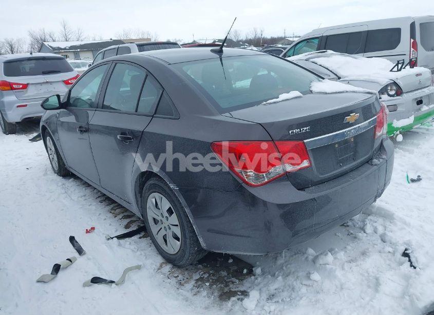 Photo 3 of 2014 Chevrolet Cruze LS AUTO (VIN 1G1PA5SH3E7447974)