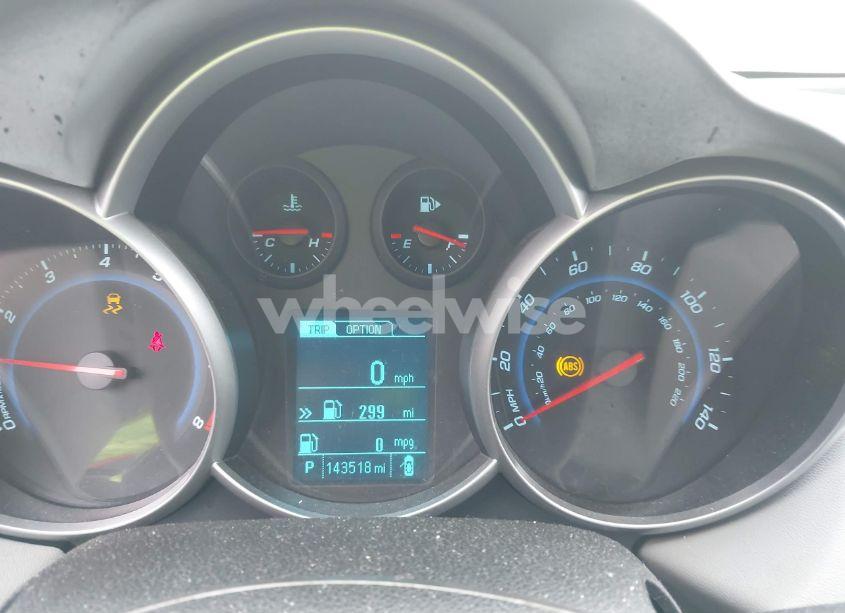 Photo 7 of 2014 Chevrolet Cruze LS AUTO (VIN 1G1PA5SH3E7447974)