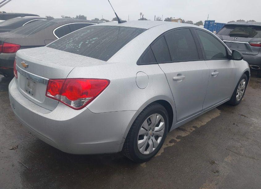 Photo 4 of 2014 Chevrolet Cruze LS AUTO (VIN 1G1PA5SH3E7451989)