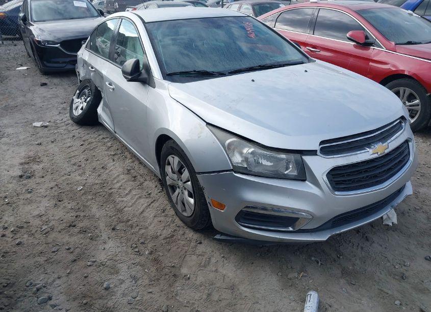 2015 Chevrolet Cruze LS AUTO (VIN 1G1PA5SH3F7153914) main photo