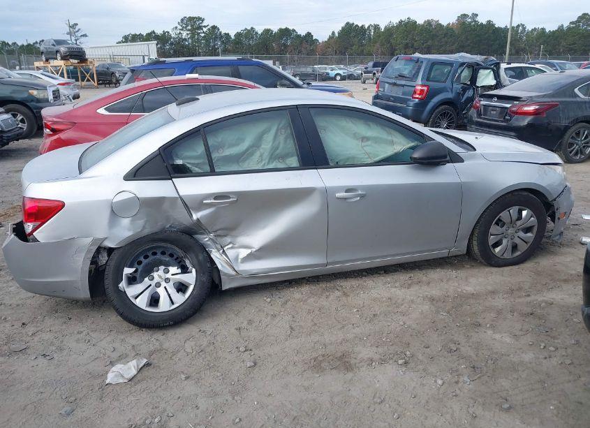 Photo 13 of 2015 Chevrolet Cruze LS AUTO (VIN 1G1PA5SH3F7153914)