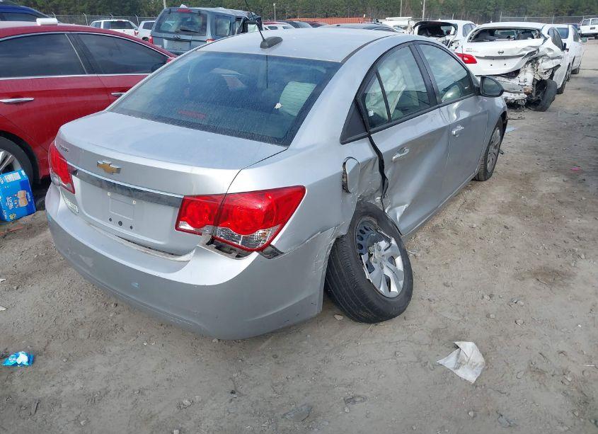 Photo 4 of 2015 Chevrolet Cruze LS AUTO (VIN 1G1PA5SH3F7153914)