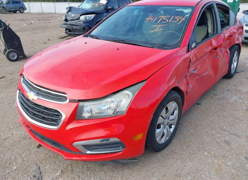 Photo 2 of 2015 Chevrolet Cruze LS AUTO (VIN 1G1PA5SH3F7156358)