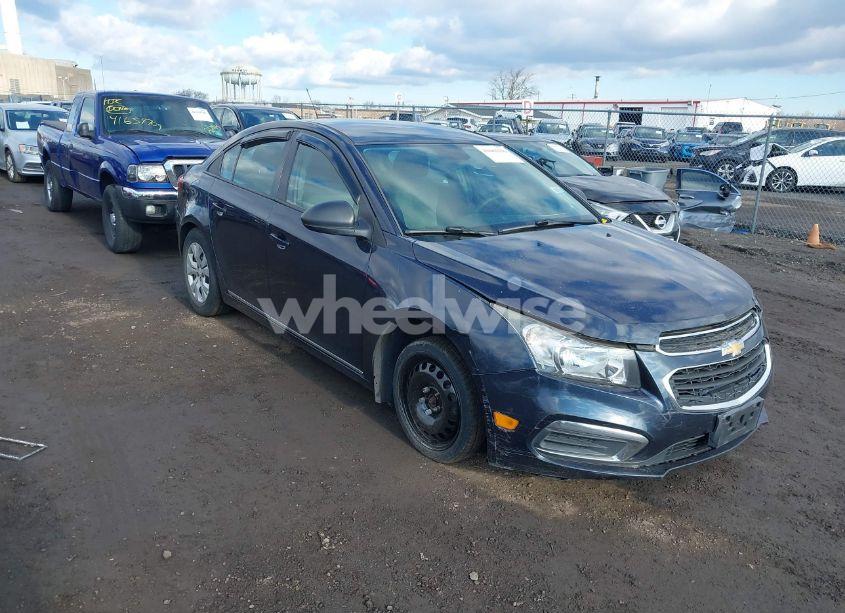 2015 Chevrolet Cruze LS AUTO (VIN 1G1PA5SH3F7200942) main photo
