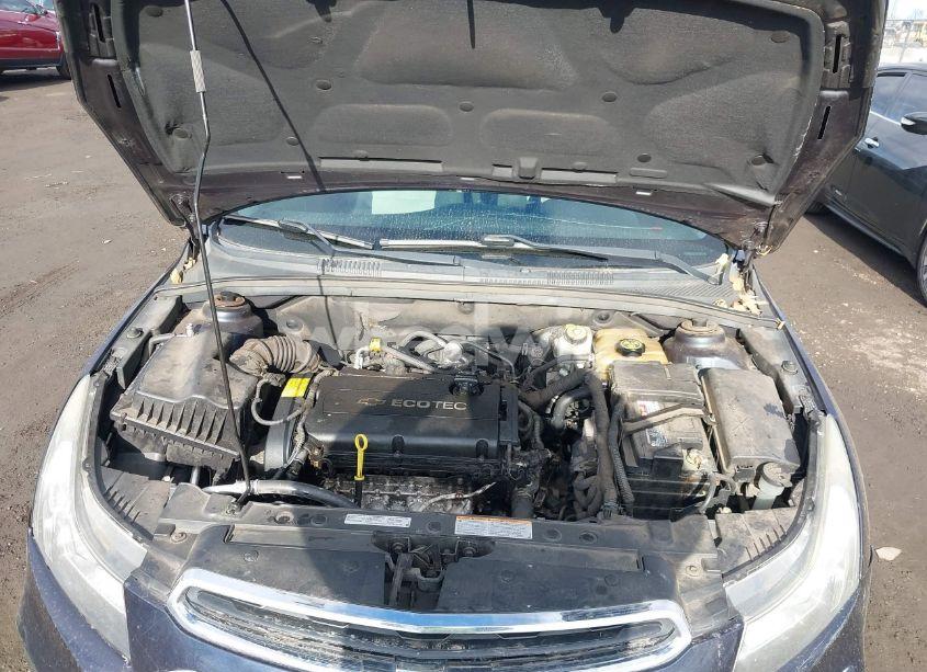 Photo 10 of 2015 Chevrolet Cruze LS AUTO (VIN 1G1PA5SH3F7200942)