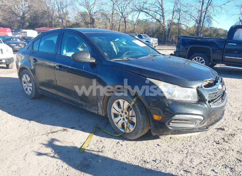 2015 Chevrolet Cruze LS AUTO (VIN 1G1PA5SH3F7235755) main photo