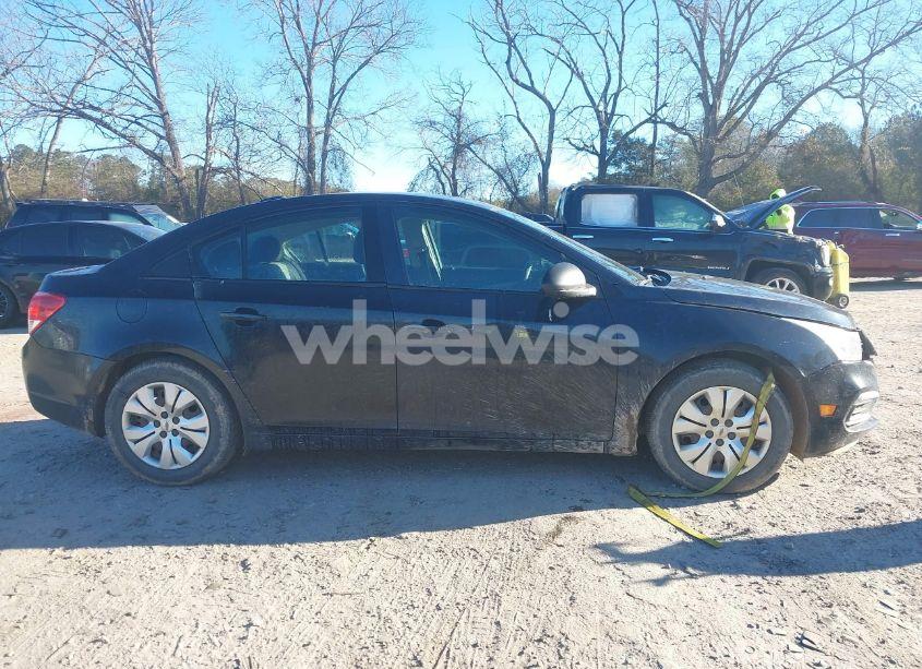 Photo 13 of 2015 Chevrolet Cruze LS AUTO (VIN 1G1PA5SH3F7235755)
