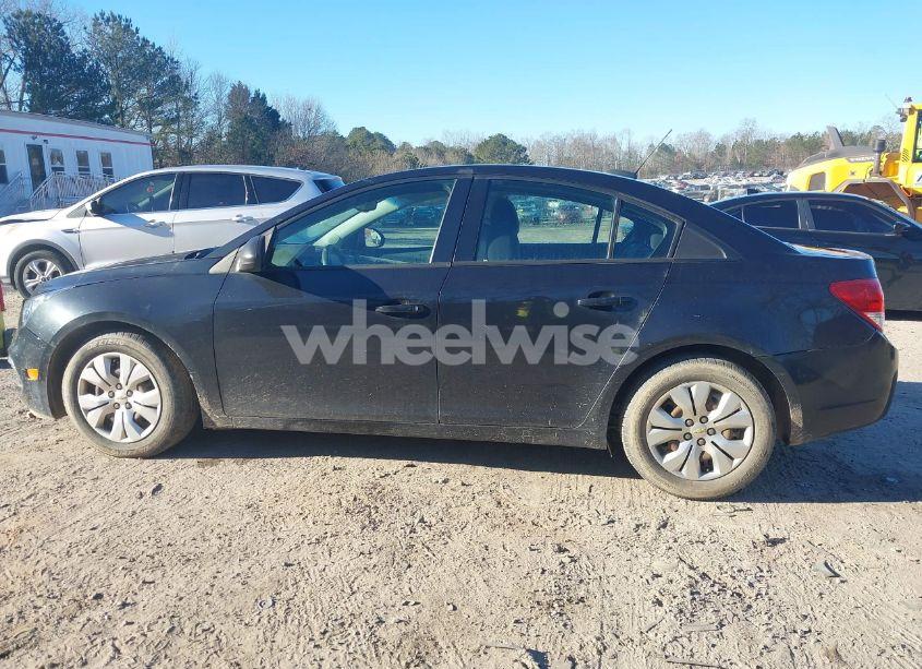 Photo 14 of 2015 Chevrolet Cruze LS AUTO (VIN 1G1PA5SH3F7235755)