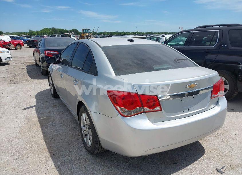 Photo 3 of 2013 Chevrolet Cruze LS AUTO (VIN 1G1PA5SH4D7160237)