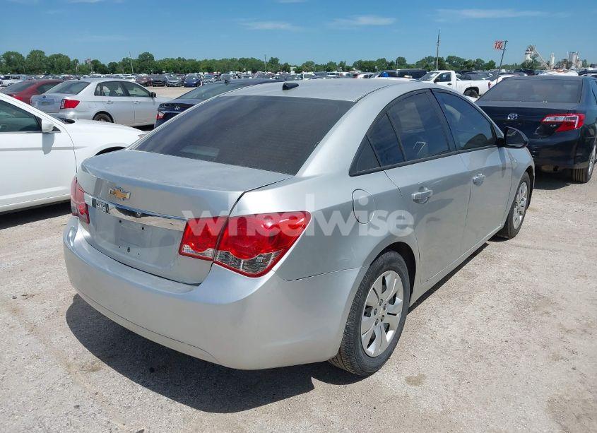 Photo 4 of 2013 Chevrolet Cruze LS AUTO (VIN 1G1PA5SH4D7160237)