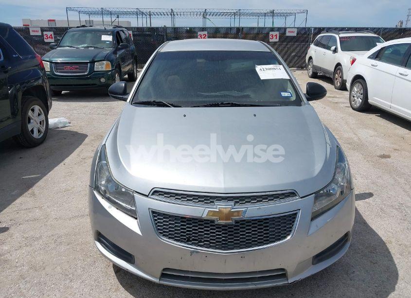 Photo 6 of 2013 Chevrolet Cruze LS AUTO (VIN 1G1PA5SH4D7160237)