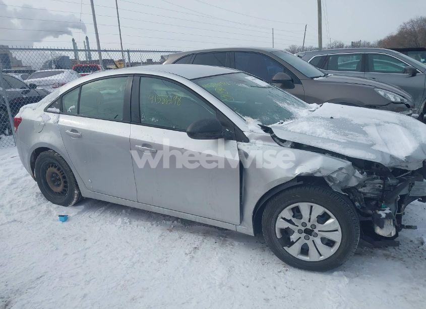 Photo 13 of 2013 Chevrolet Cruze LS AUTO (VIN 1G1PA5SH4D7169956)