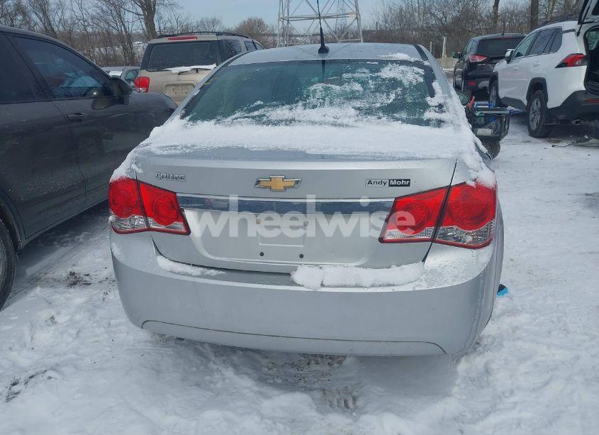 Photo 16 of 2013 Chevrolet Cruze LS AUTO (VIN 1G1PA5SH4D7169956)