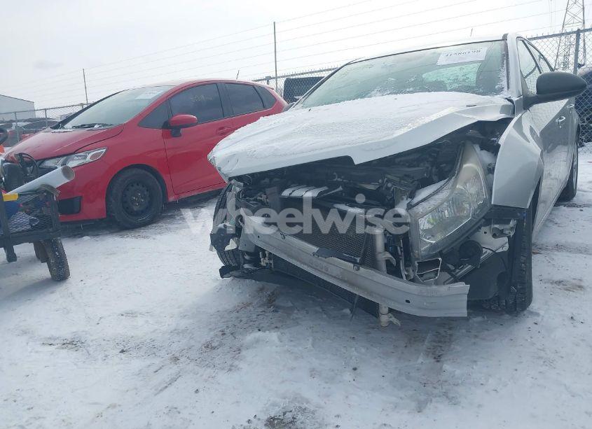 Photo 17 of 2013 Chevrolet Cruze LS AUTO (VIN 1G1PA5SH4D7169956)