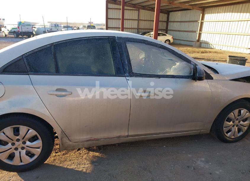 Photo 13 of 2013 Chevrolet Cruze LS AUTO (VIN 1G1PA5SH4D7184571)