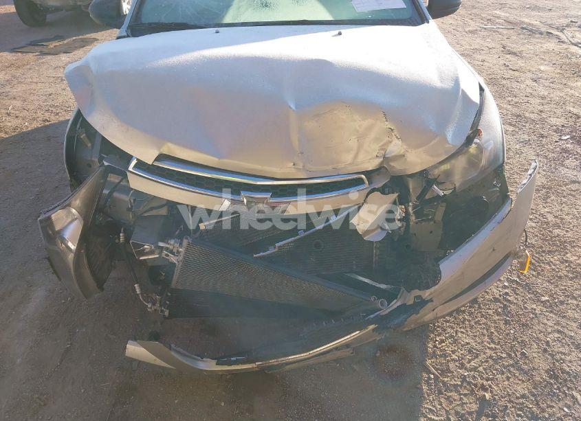 Photo 6 of 2013 Chevrolet Cruze LS AUTO (VIN 1G1PA5SH4D7184571)