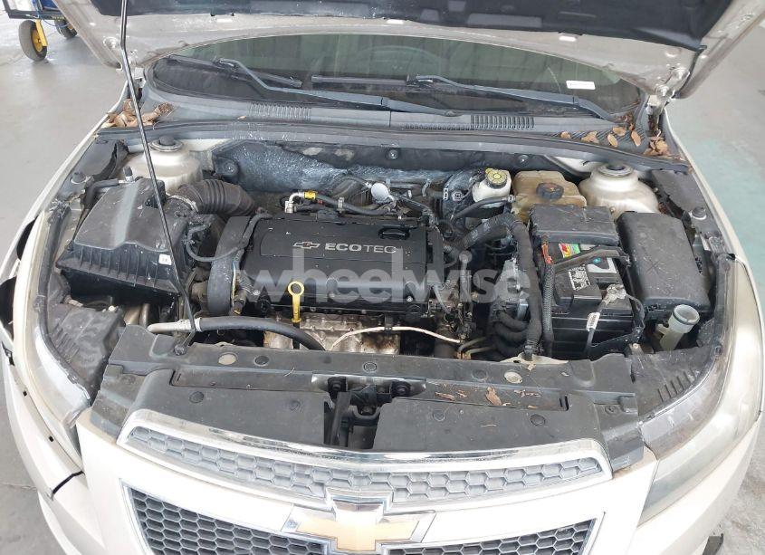 Photo 10 of 2013 Chevrolet Cruze LS AUTO (VIN 1G1PA5SH4D7266381)
