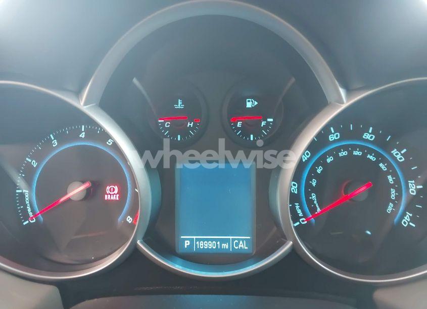 Photo 7 of 2013 Chevrolet Cruze LS AUTO (VIN 1G1PA5SH4D7266381)