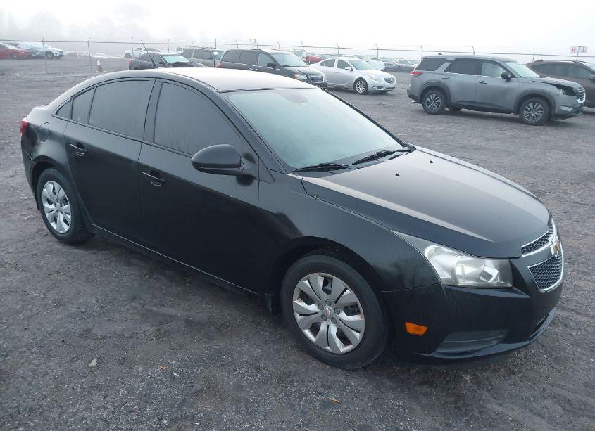 2013 Chevrolet Cruze LS AUTO (VIN 1G1PA5SH4D7277347) main photo