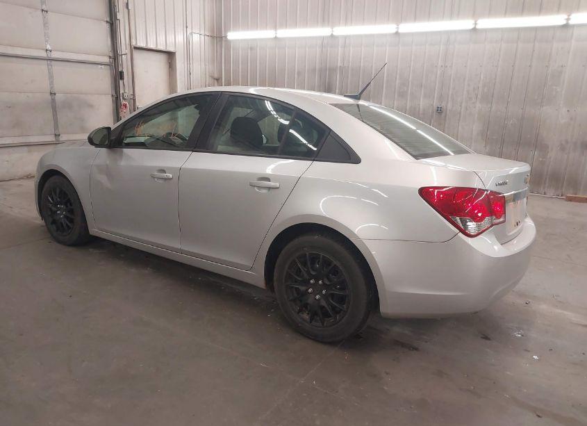 Photo 3 of 2013 Chevrolet Cruze LS AUTO (VIN 1G1PA5SH4D7305955)