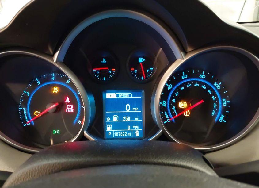 Photo 7 of 2013 Chevrolet Cruze LS AUTO (VIN 1G1PA5SH4D7305955)