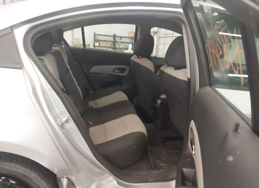 Photo 8 of 2013 Chevrolet Cruze LS AUTO (VIN 1G1PA5SH4D7305955)