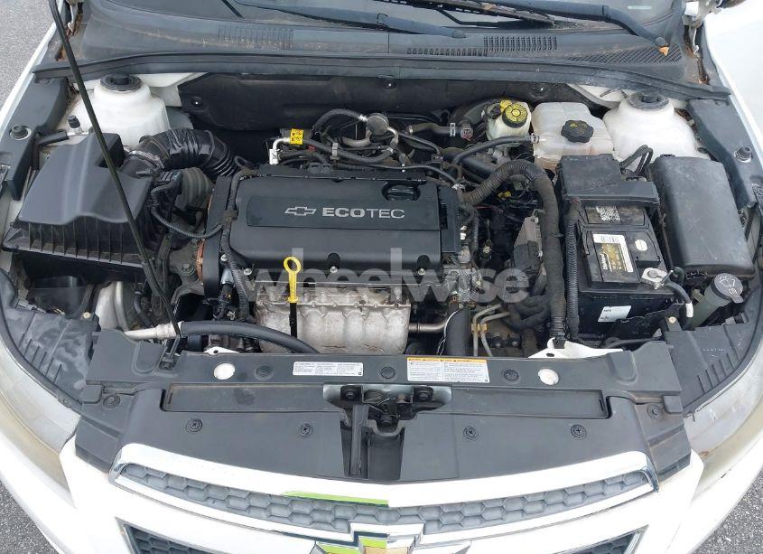 Photo 10 of 2013 Chevrolet Cruze LS AUTO (VIN 1G1PA5SH4D7308547)