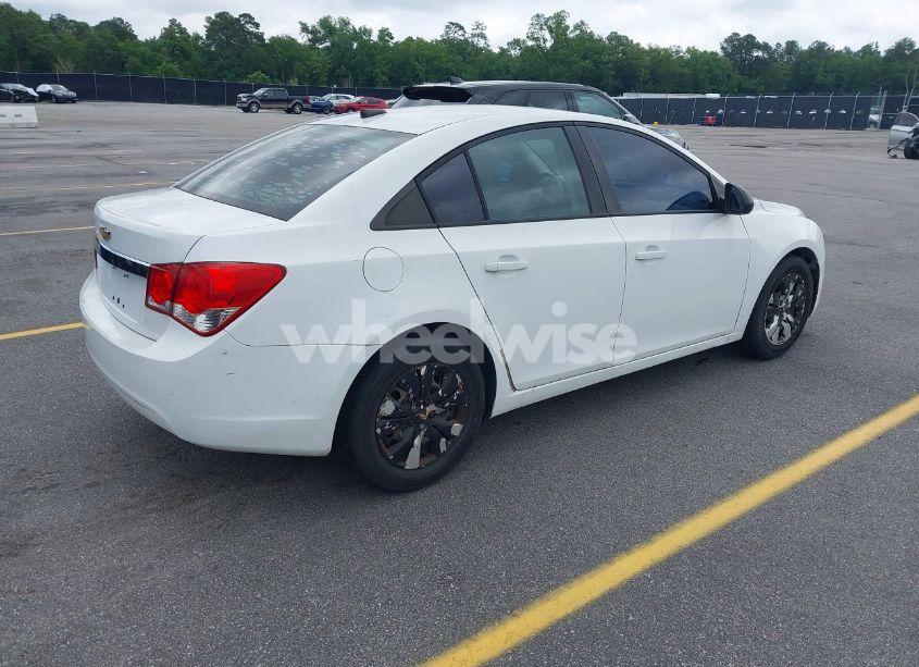 Photo 4 of 2013 Chevrolet Cruze LS AUTO (VIN 1G1PA5SH4D7308547)