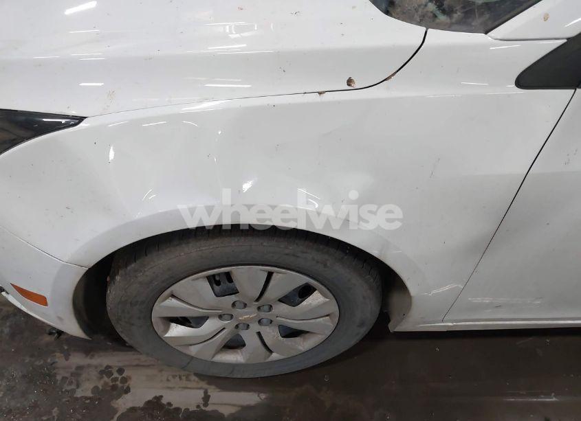 Photo 13 of 2013 Chevrolet Cruze LS AUTO (VIN 1G1PA5SH4D7321198)