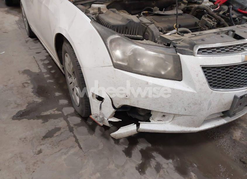 Photo 6 of 2013 Chevrolet Cruze LS AUTO (VIN 1G1PA5SH4D7321198)