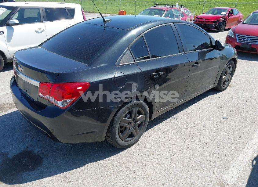 Photo 4 of 2013 Chevrolet Cruze LS AUTO (VIN 1G1PA5SH4D7328992)